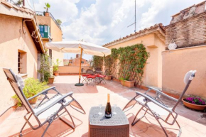 Romantic house with terrace  Рим